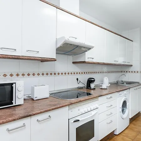 Diel Place Navajas Apartment